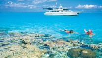 Luxury motor yacht Emerald Lady.png